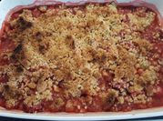 A picture of rhubarb crumble