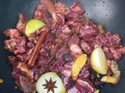 Hình ảnh của dẻ sườn bò om sấu