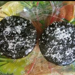 A picture of Khajur choco pie.