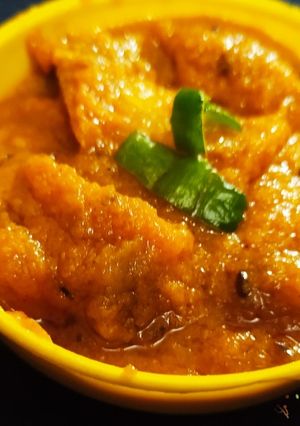 दम आलू (dum aloo recipe in hindi) रेसिपी मुख्य फोटो