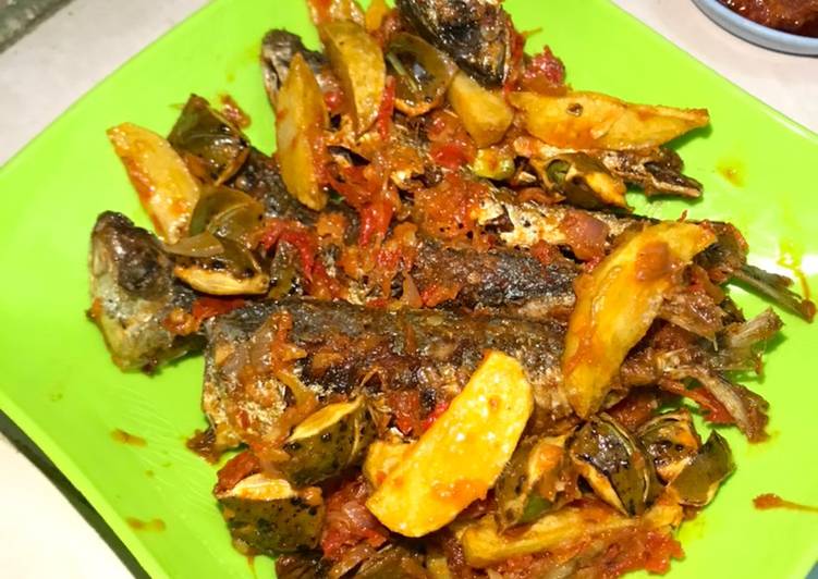 Ikan Goreng Balado