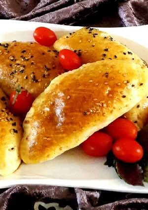 عکسی از دستور کالزونه مرغ