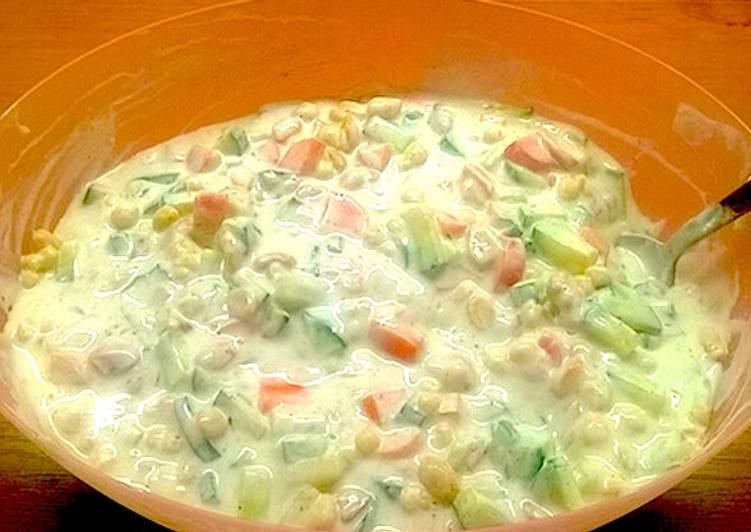 Curd Salad with Veggies &amp; Fruits