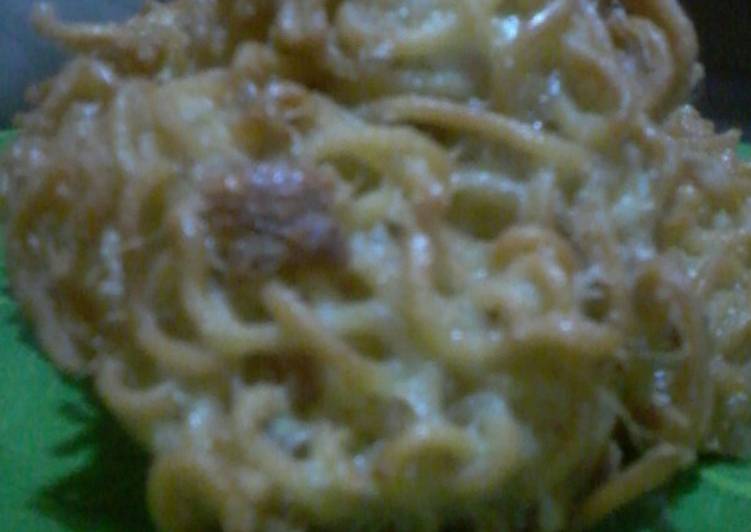 Omlet mie instan 👍