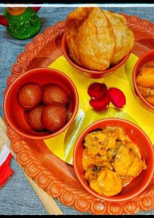 চমৎকার চিকেন কারি(chomotkar chicken curry recipe in Bengali) রেসিপির প্রধান ছবি
