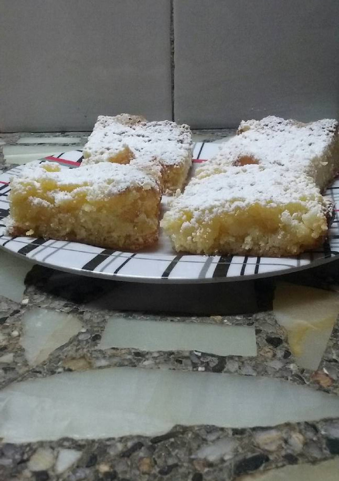 Una foto de Cuadrados de Limón