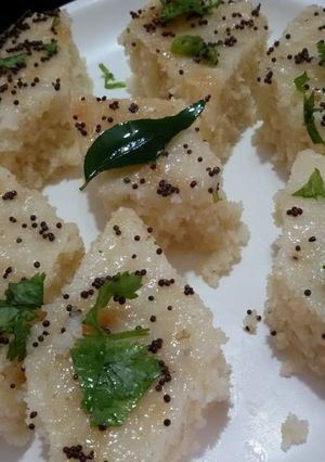 A picture of Instant Rawa Dhokla.