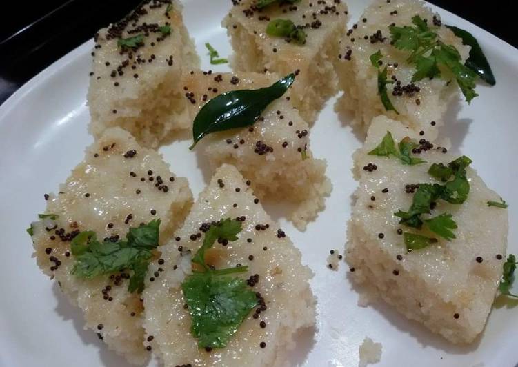 Simple Way to Make Homemade Instant Rawa Dhokla