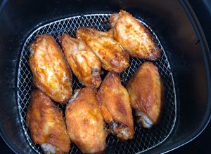 รูปของ ปีกไก่บาร์บีคิว หม้อทอดไร้น้ำมัน