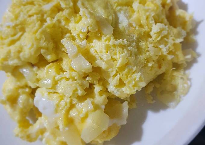 Recipe: Appetizing Super Tasty Garlic Omelette