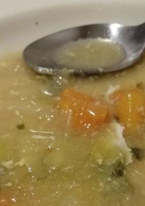Una foto de Sopa pekinesa agripicante