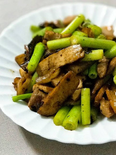 豆豉芹菜炒豆乾 的食譜成品照片