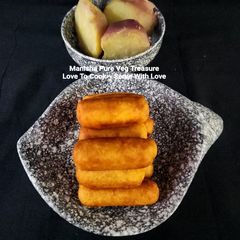 Timus Ubi Jalar - Indonesian Sweet Potato Rolls A picture of Timus Ubi Jalar - Indonesian Sweet Potato Rolls.