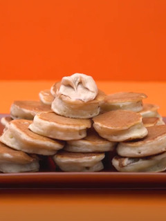 Una foto de Mini Tortitas rellenas de plátano