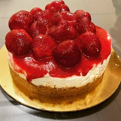 A picture of Strawberry Cheesecake.