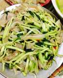 Nộm xoài tai heo(Gỏi xoài tai heo)