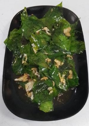 รูปของ ใบเหลียงผัดไข่