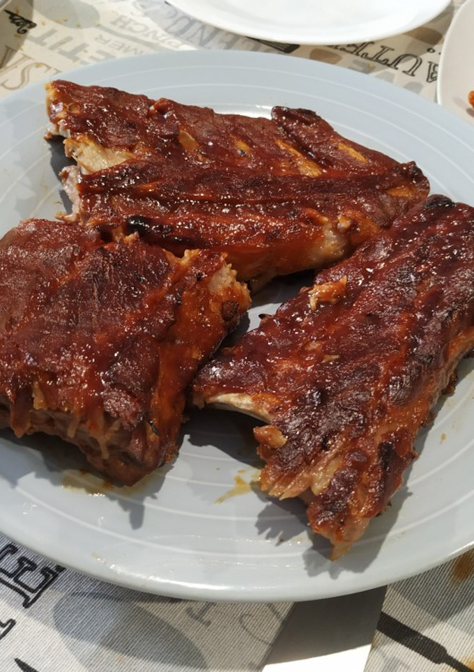 Una foto de Costillas BBQ al horno