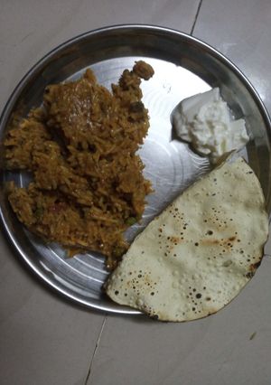 રજવાડી ખીચડી (Rajwadi Khichdi Recipe In Gujarati) રેસીપી મુખ્ય ફોટો
