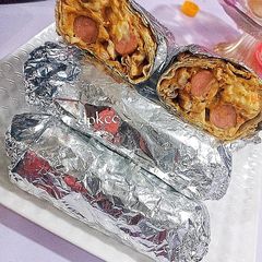 A picture of Chicken Sharwama.