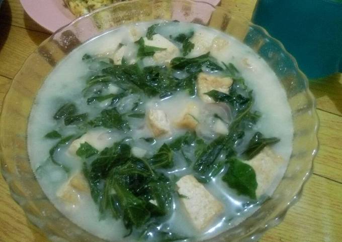 Bagaimana Menyiapkan Sayur Bobor Daun Singkong Nganjuk (NO MSG), Bisa Manjain Lidah