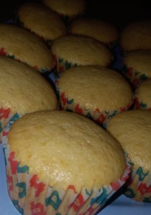A picture of My signature vanilla cupcakes.