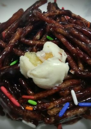 A picture of Chocolate pasta nest.