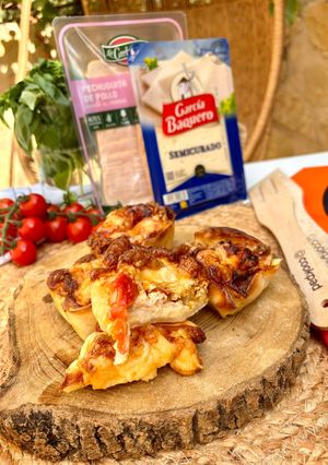 Una foto de Mini quiches de pechuguita de pollo y semicurado en airfryer