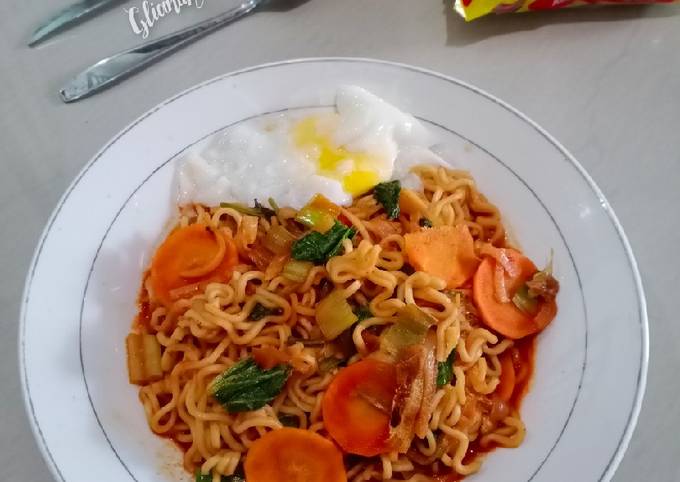 Spaghetti Mie Kari Ayam