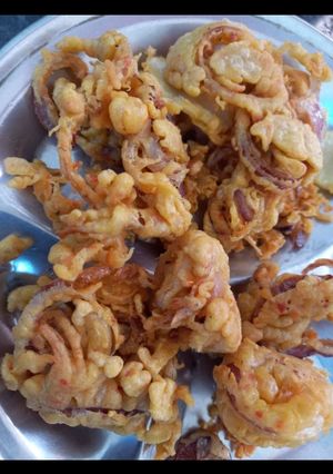 प्याज की भुजिया (Pyaz ki bhujiya recipe in hindi) रेसिपी मुख्य फोटो