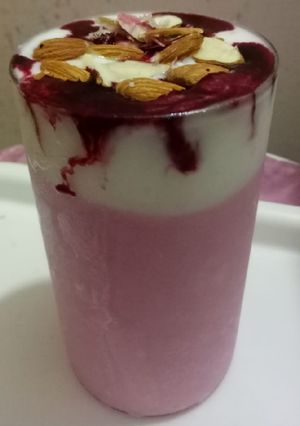 A picture of Rose dry fruits lassi.