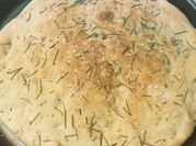 Una foto de focaccia relleno