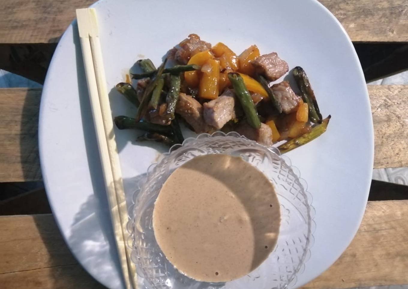 Cerdo en salsa satay