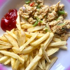 A picture of Chips and Scrambled eggs.