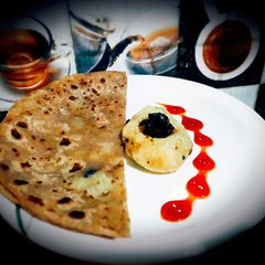 A picture of Aloo paratha.