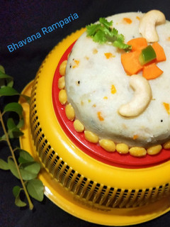 વેજિટેબલ ઉપમા (vegetable upma in Gujarati) રેસીપી મુખ્ય ફોટો