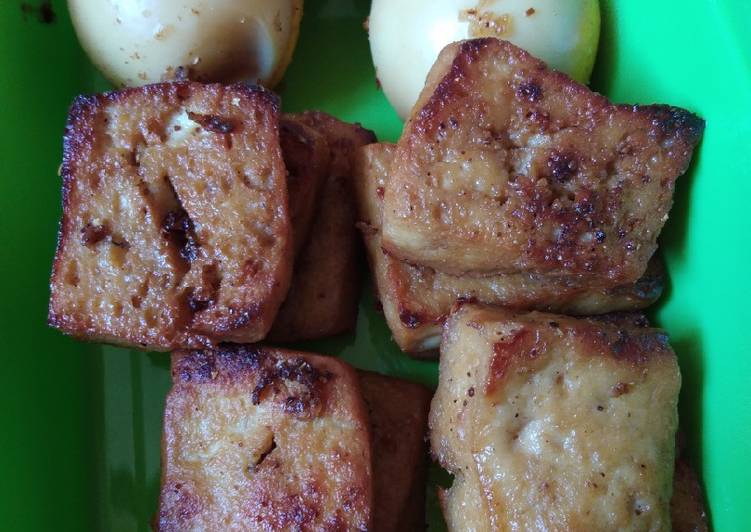 Telur tahu bacem