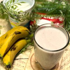 A picture of Wakeup Fruit Lassi.