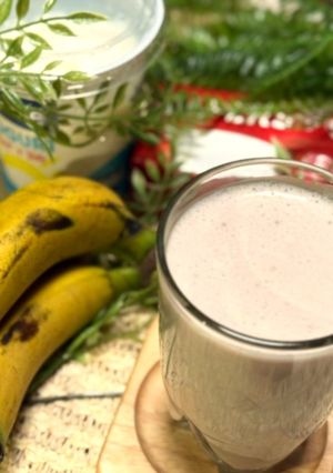 A picture of Wakeup Fruit Lassi.