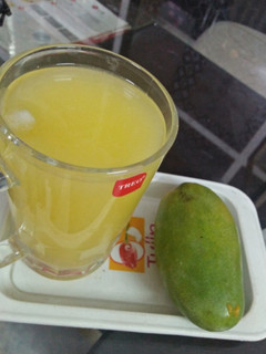 A picture of Mango fruti.