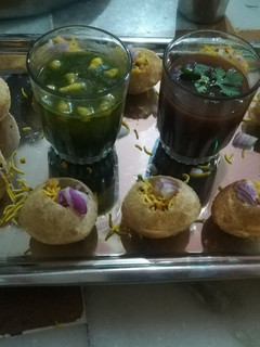 પાણીપુરી (Panipuri Recipe In Gujarati) રેસીપી મુખ્ય ફોટો