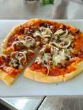 Chicken Mushroom Pizza With Tomato Concase