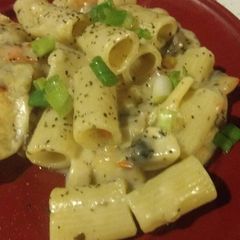 A picture of Creamy Rigatoni.