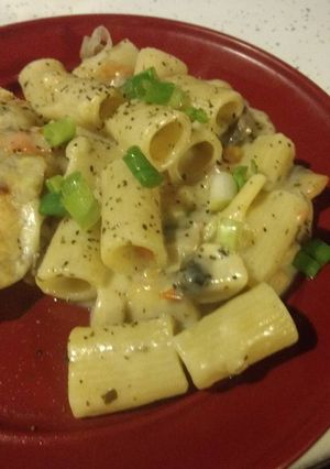 A picture of Creamy Rigatoni.