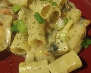 Unique Cuisine Creamy Rigatoni Delicious