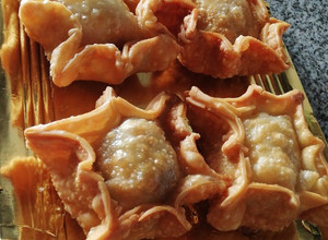 Una foto de Pastelitos con tapa de empanadas
