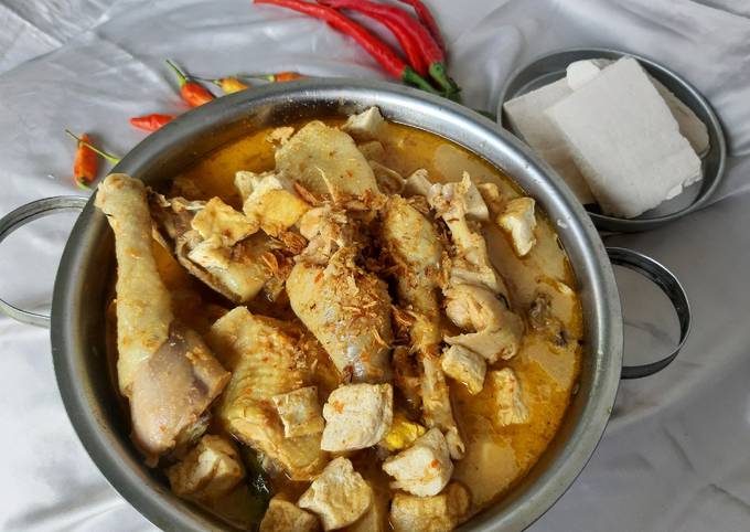 Bagaimana Menyiapkan Ayam kampung bumbu rujak, Enak