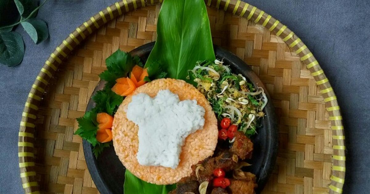 Sego Tumpeng Sate Komoh