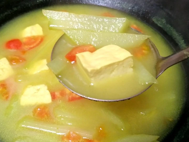 Easy Steps to Prepare Recipes Sayur lodeh labu Siam & Tahu the Delicious Tasty.