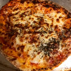 A picture of 3 ingredient pizza updated.